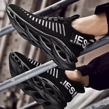 Men's Black Foot Pace Sneaker