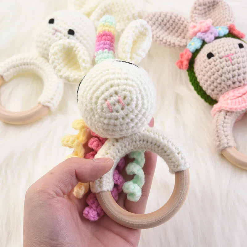 1Pcs Crochet Animal Rabbit Rattle Toy Baby Wooden Rings Bracelet Nursing Teether Teething Rings For Baby Educational Toys Gifts