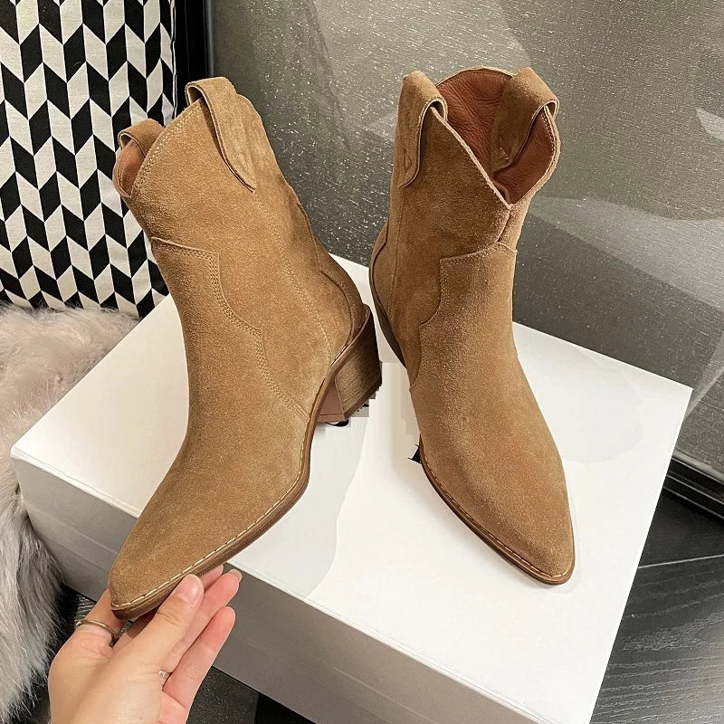 2022 Winter Classic Chelsea Boots for Woman Cow Suede Pointy toe Wedge Heel Ankle Boots Simple Comfortable Cowboy Boots Female