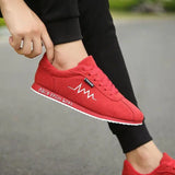 2023 Fashion Red Summer Low Men's Sneakers Canvas Shoes Comfortable Flat Vulcanized Shoes for Men Breathable Gym Mens Trainers