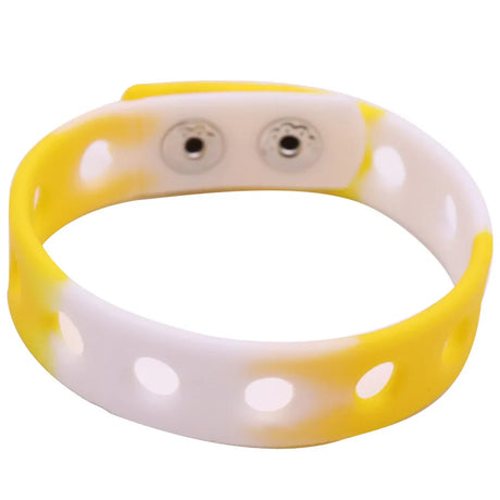 50pcs Wholesale 18cm Silicone Rainbow Color Wristbands Bracelets With the Holes Fit Decoration Pendant Children Gifts