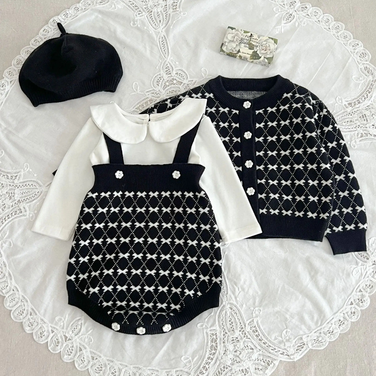 7058 Baby Clothing Set 2023 Autumn New Knitted Baby Girl's Coat Cardigan Or Suspenders Climbing Clothes Sweater