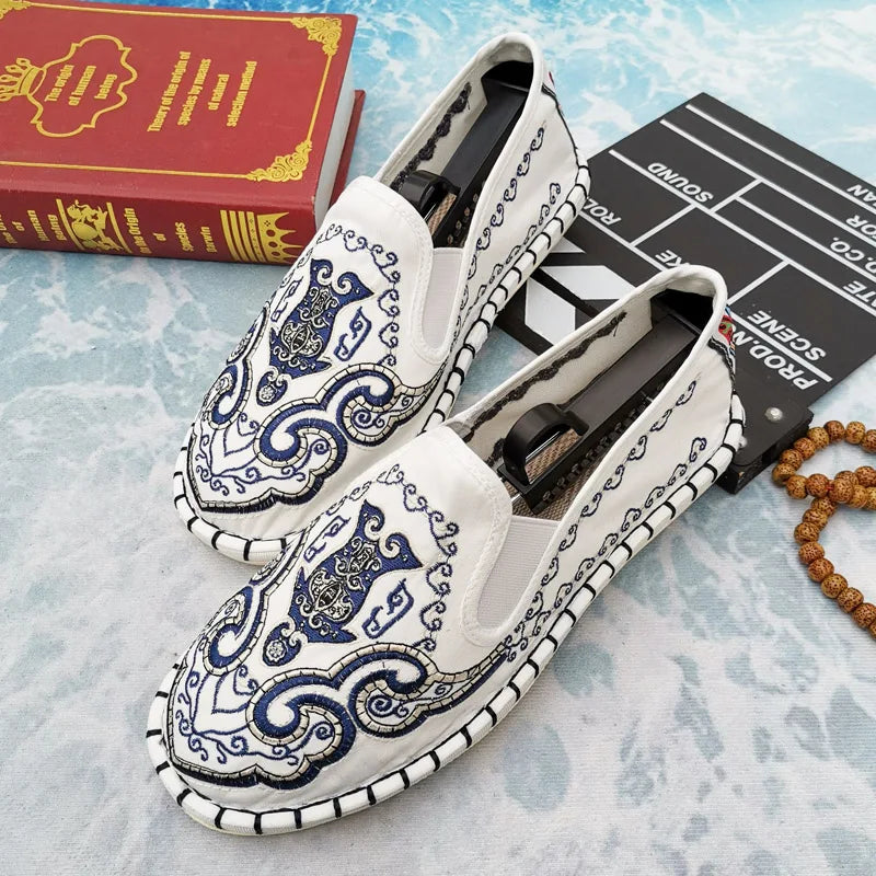 Basic Chinese Style Slip On Summer Flax Flat Women Casual Shoes Women Sneakers Large Size 44 Embroider Women's Loafers Shoes