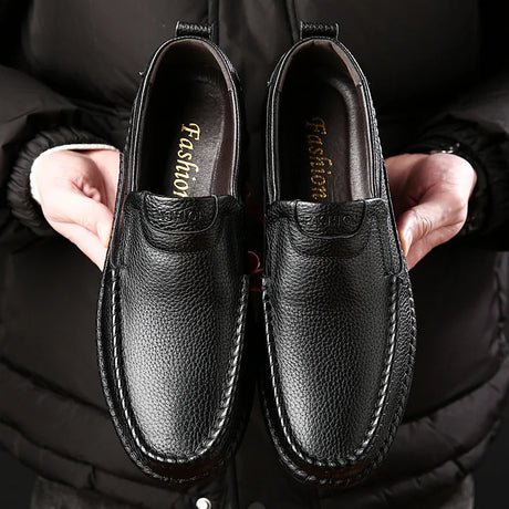 Breathable Genuine Leather Men Shoes Summer Slip On Loafers Men Casual Leather Shoes Blue Flats Hot Sale Driving Shoes Moccasins