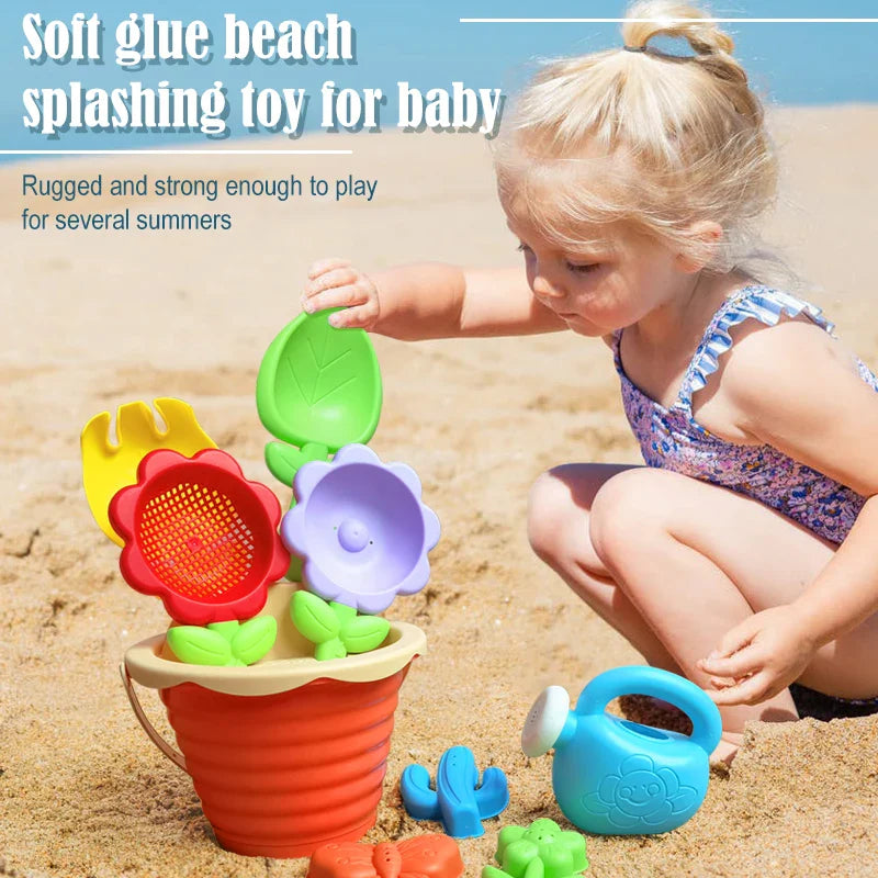 Children's beach toys, playing with sand, digging an hourglass, playing with water, shovels, buckets, and kettles, ages 1-6