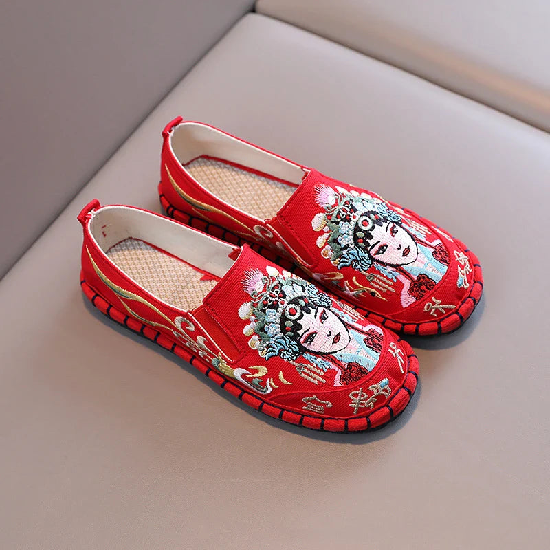 Comemore Beijing Embroidered Hanfu Shoes Woman Spring Summer 2022 Canvas Chinese National Style Flats Women's Loafers Sneaker