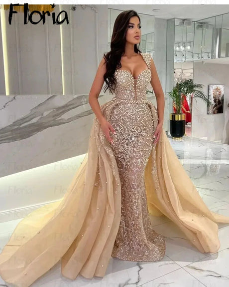 Elegant Light Champagne Queen Anne Party Dress With Detachable Train Tailor Made Middle East Formal Evening Dresses Luxury Bead