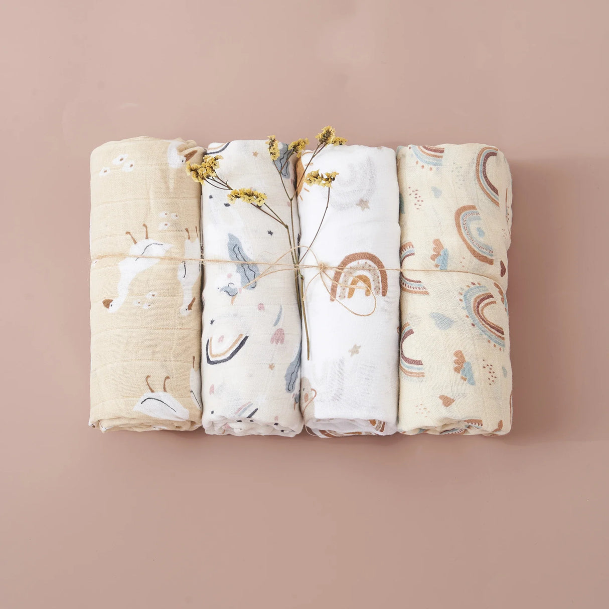 Elinfant 4PCS Gift Set Popular Digital Print Bamboo Cotton Muslin Swaddle Blankets 120*110cm Newborn Baby Bath Towel Wrap