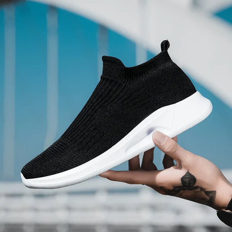 Fashion Casual Shoes Men Luxury Outdoor Couples Sneakers Designer Slip-on Sock Shoes Breathable Men Sport Shoes Chaussure Homme