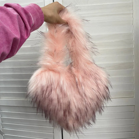 Faux Fur Shoulder Bag Heart Shaped Fluffy Plush Crossbody Bags for Women Oversized Tote Bags Lady Shopper Vintage Gothic Bags