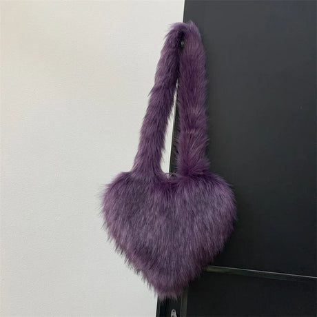 Faux Fur Shoulder Bag Heart Shaped Fluffy Plush Crossbody Bags for Women Oversized Tote Bags Lady Shopper Vintage Gothic Bags