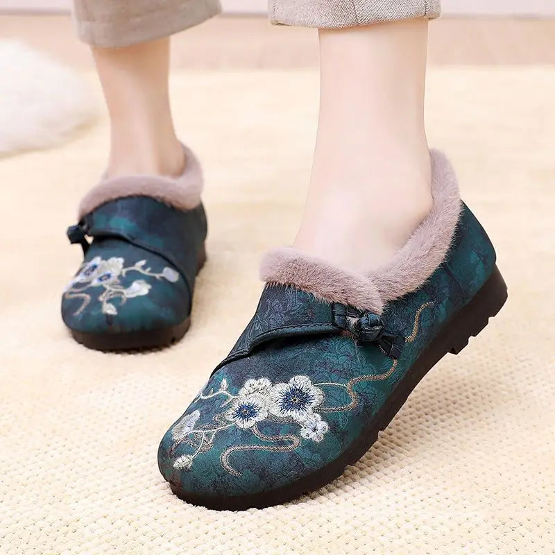 Fur lined ballet flats women's Chinese style floral loafers ladies winter warm shoes plush moccains woman elegant slip on loafer