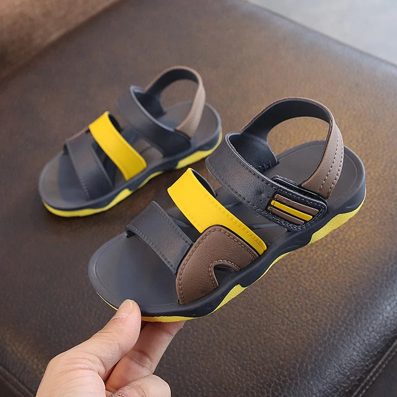 2019 New Summer Children Sandals for Boys Flat Beach Shoes Kids Sports Casual Student Leather Sandals Soft Non-slip Fashion Wild