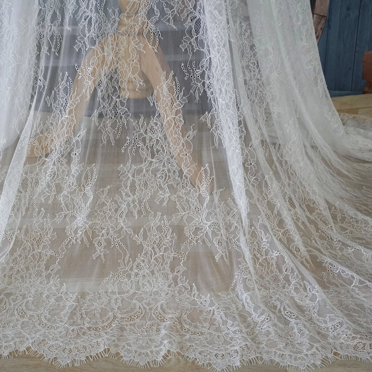 Off white wedding lace Thin and soft eyelash lace fabric 1.5x3 meters/piece sewing for women gowns NEW