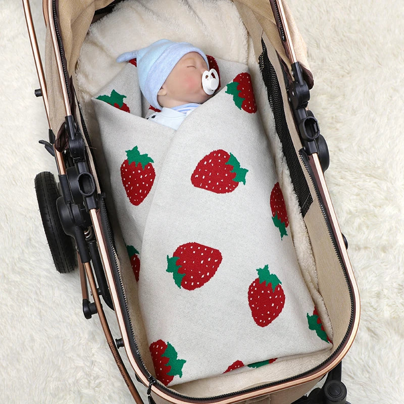 Newborn Baby Blanket Knitted Infant Girl Cradle Plaid Bedding Sofa Cute Strawberry Quilts Toddler Boy Stroller Soft Wrap Swaddle