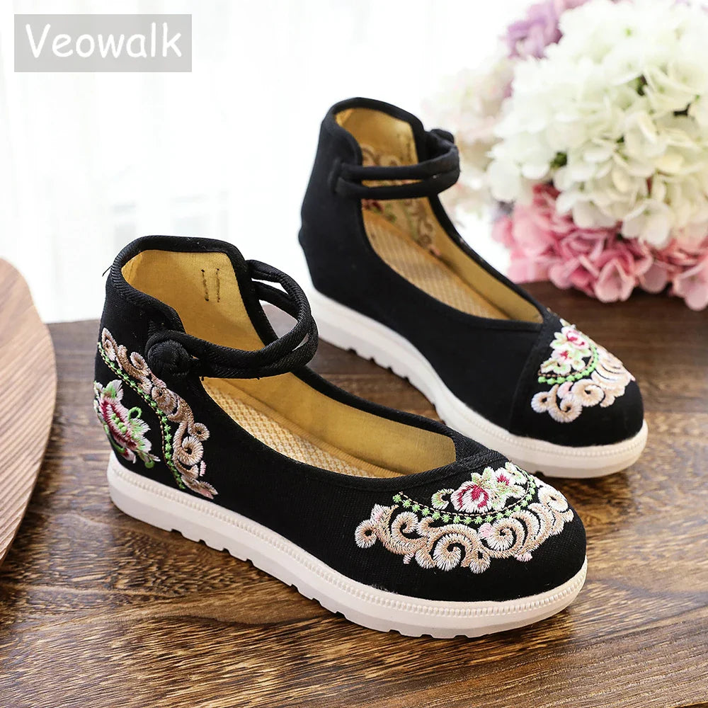 Veowalk High End Floral Embroidered Women Canvas Flat Platforms Mid Top Ankle Strap Chinese Style Ladies Casual Denim Shoes