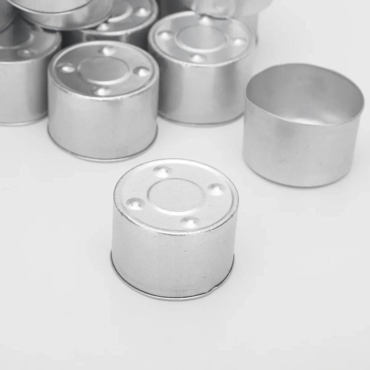 50Pcs Empty Candle Tins Lightweight Premium Aluminum Tea Light Cups Pans Tealight Holders for DIY Candle Making Projects