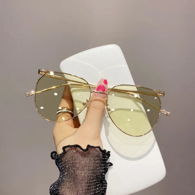 Fashion Oversized Pilot Metal Green Sunglasses Women 2021 Brand Design Retro 90s Square Frame Gradient Lens Sun Glasses Shades