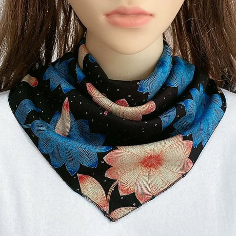 Korean Floral Print Button Bib Protect Cervical Spine Triangle Headkerchief Summer Woman Fake Collar Neck Guard Silk Scarf T76