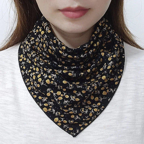 Korean Floral Print Button Bib Protect Cervical Spine Triangle Headkerchief Summer Woman Fake Collar Neck Guard Silk Scarf T76