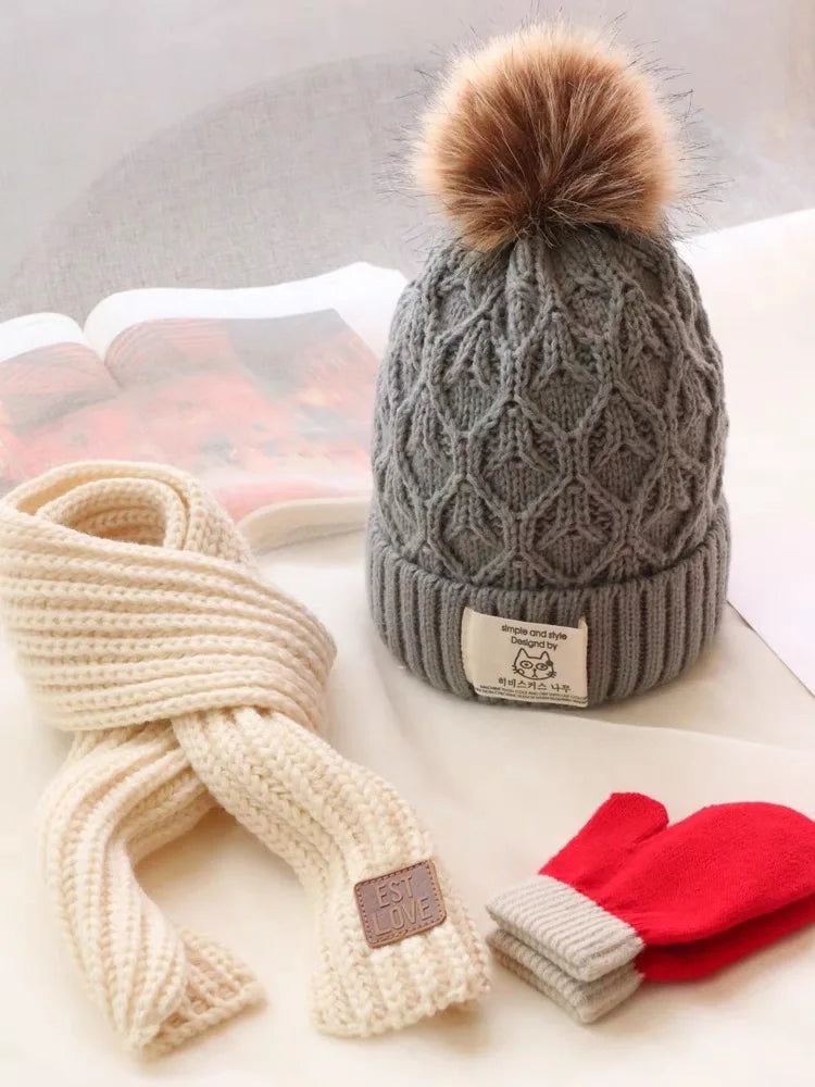 Three piece children&#39;s hat and scarf autumn/winter warm knit hat baby boy girl baby wool knit hat tide Cute fashion hat