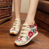 KNCOKAR New Women's Flower Embroidered Flat Shoes Chinese Style Casual And Comfortable Denim Fabric Sneakers Wedge x1179