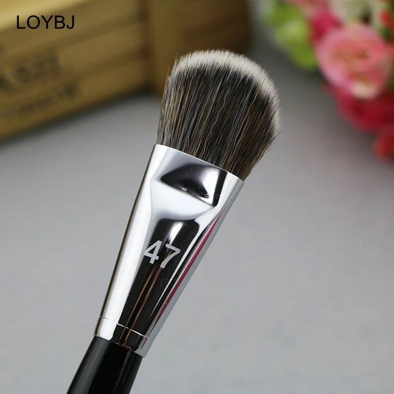 LOYBJ Professional Foundation Brush 47 Broom Head Liquid Foundation Shadow Concealer Brushes Women Face Base Makeup Beauty Tools