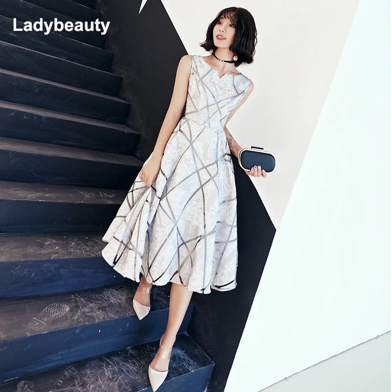 Ladybeauty New Arrival Luxury Scoop collar sleeveless Embroidery Zipper Cocktail Dresses A-line Tea Length Formal Dress