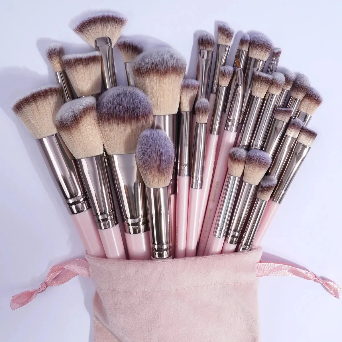 MAANGE 30pcs Professional Makeup Brush Set Foundation Concealers Eye Shadows Powder Blush Blending Brushes Beauty Tools with Bag