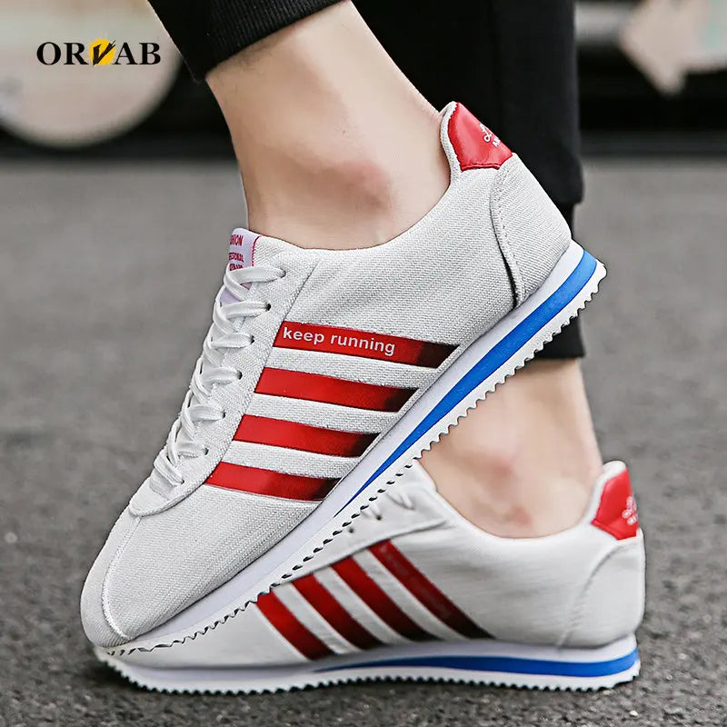 Men Shoes Tenis Masculino Youth Black White Loafers Summer Breathable Men Casual Shoes Soft Comfortable Fashion Flat Sneakers