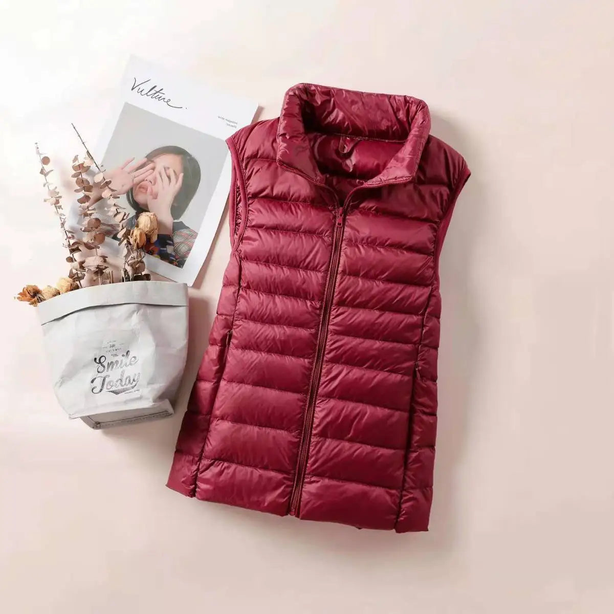 New 2023 Women Women Ultra Light Down Vests Slim Sleeveless Jacket Portable Girl Lightweight Windproof Waistcoat