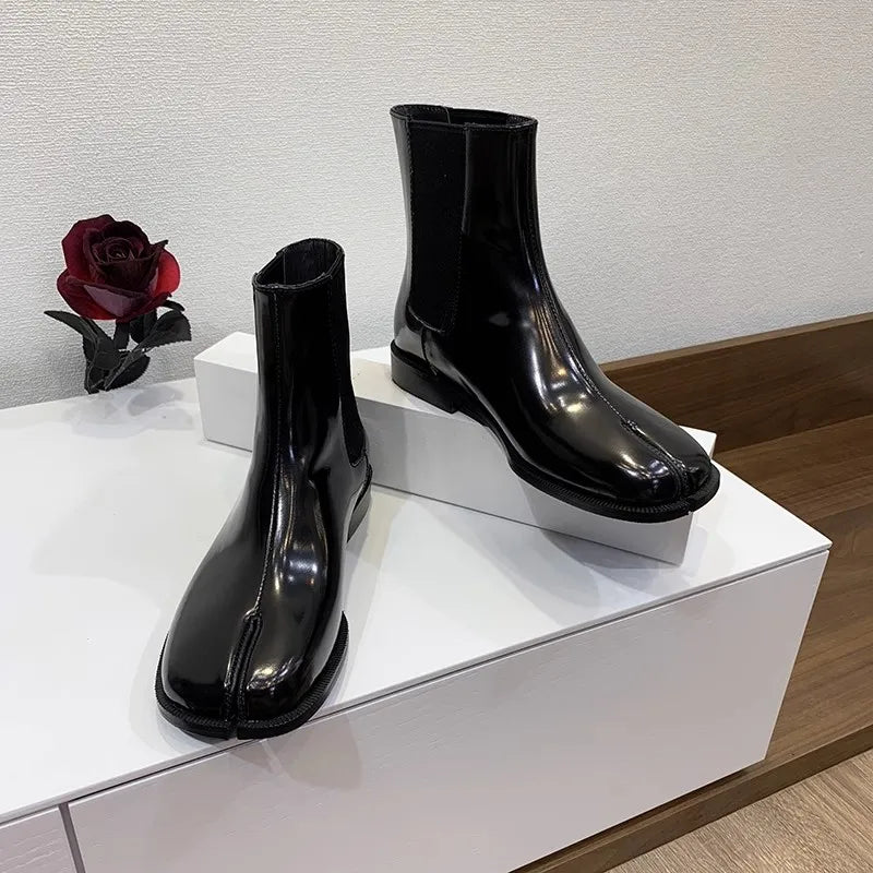 New Unisex Black Real Leather Tabi Boots Men’s Women’s Split Toe Chelsea Boots Women Tabi Shoes Women Brand Design Botas Mujer