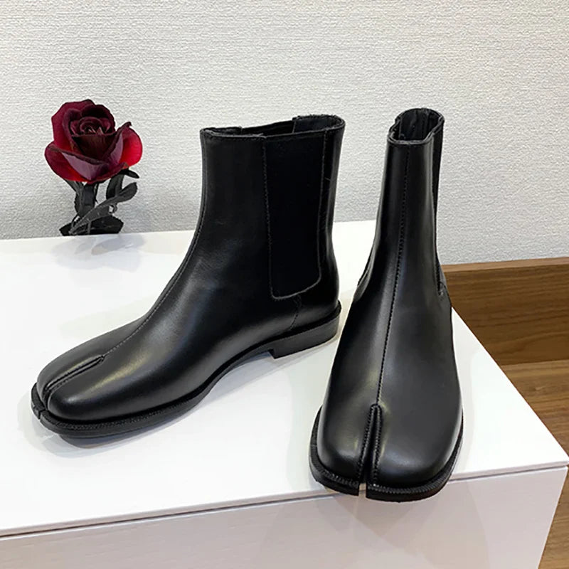 New Unisex Black Real Leather Tabi Boots Men’s Women’s Split Toe Chelsea Boots Women Tabi Shoes Women Brand Design Botas Mujer