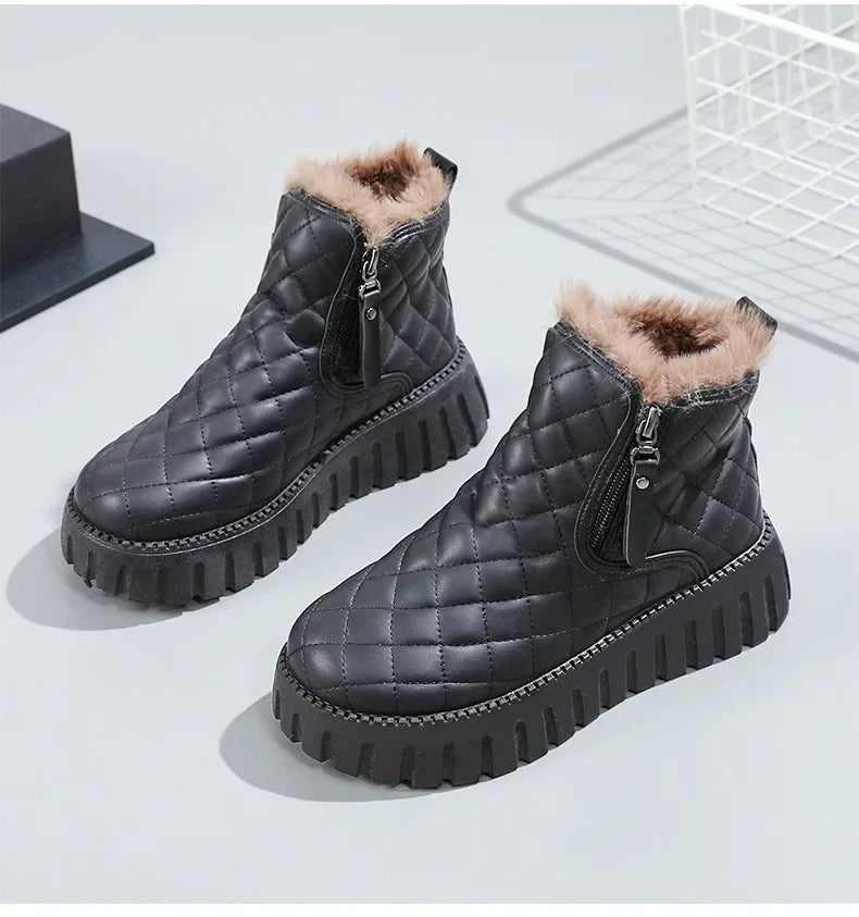 New Women Snow Boots Warm Comfortable Boots for Women Cotton Short Boots Platform Side Chain Ladies Boots Winter Women’s Shoes