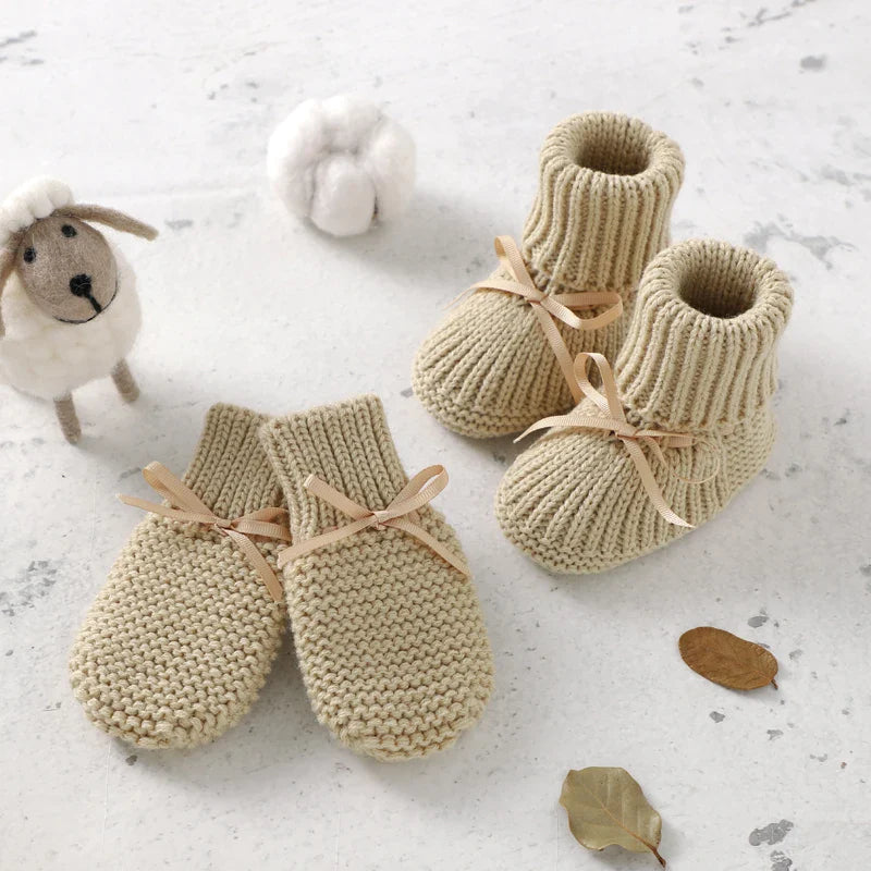 Newborn Baby Shoes + Gloves Set Knit Infant Girl Boy Boots Mitten Fashion Solid 2PC Toddler Kid Slip-On Bed Shoes Handmade 0-18M