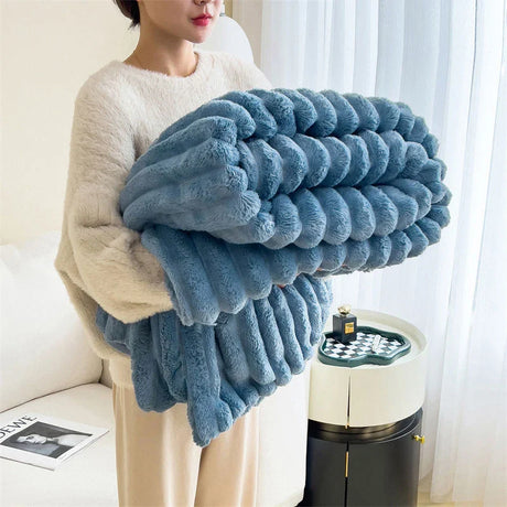 Winter Warm Blanket Skin-Friendly Bedspread Solid Striped Throw Blankets Sofa Air Conditioning Blanket For Bedroom