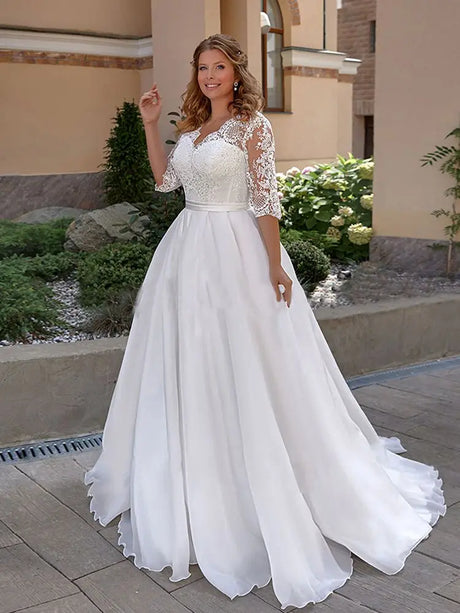 Elegant Plus Size Wedding Dress for Woman Half Sleeves V Neck Applique Sweep Train A Line Lace up Bridal Gown Robe De Mariee