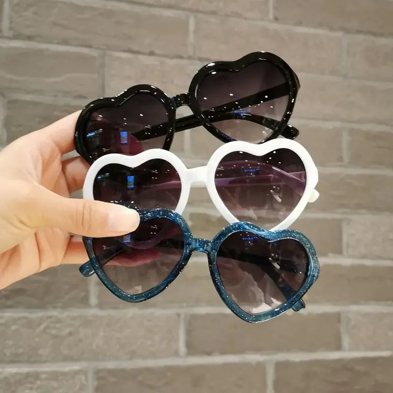 Fashion New Childrens Gradient Sunglasses Heart Shape Frame Glitter Sun Glasses Cartoon Love Heart Cute Sun Glasses Kids Girls