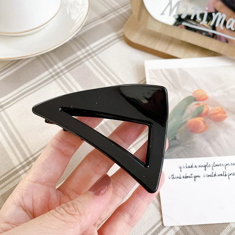 New Popular Hair Catch Triangle Hair Claw Clip for Women France Acetate Hairpin Shark Hair Clamp Grab Hair Clip Hair Accessories