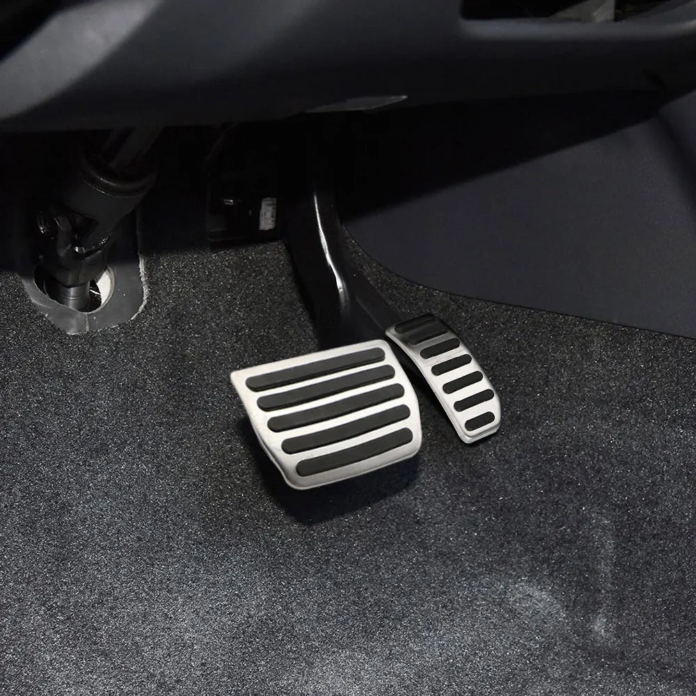 Stainless Steel AT MT Car Pedals Foot Rest Gas Brake Pedal Pad Cover for Volvo V60 V70 S60 S60L XC60 XC70 S80 S80L LHD