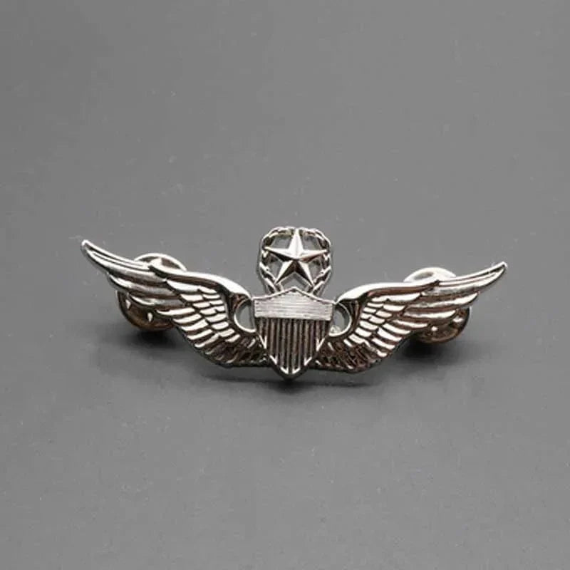 Classic Men Brooches Vintage WWII USAF Wings Military Command Pilot Metal Wings Metal Badge Pin Army Fans Nostalgic souvenirs