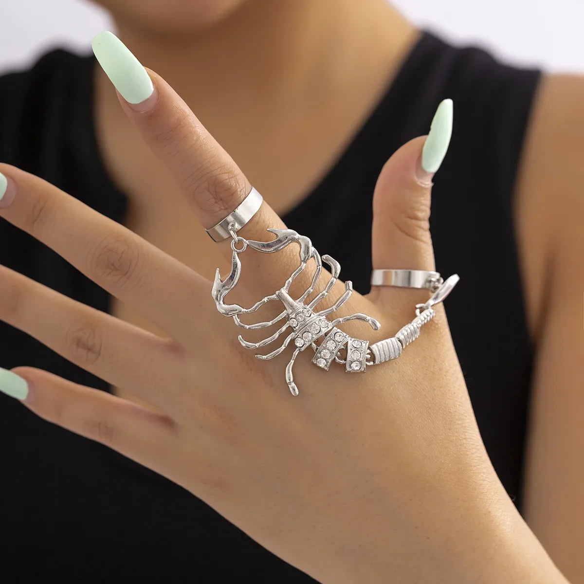 2023 Punk Luxury Scorpion Ring For Woman Retro Exaggerated Shiny Zircon Charm Adjust Rings Hot Girl Party Jewelry New Trend Gift