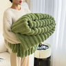 Winter Warm Blanket Skin-Friendly Bedspread Solid Striped Throw Blankets Sofa Air Conditioning Blanket For Bedroom