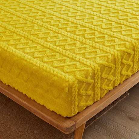 Coral Velvet Bedsheet  Bedspread  Milk Velvet Mattress Protective Cover  Winter Plush Insulation Bedspread