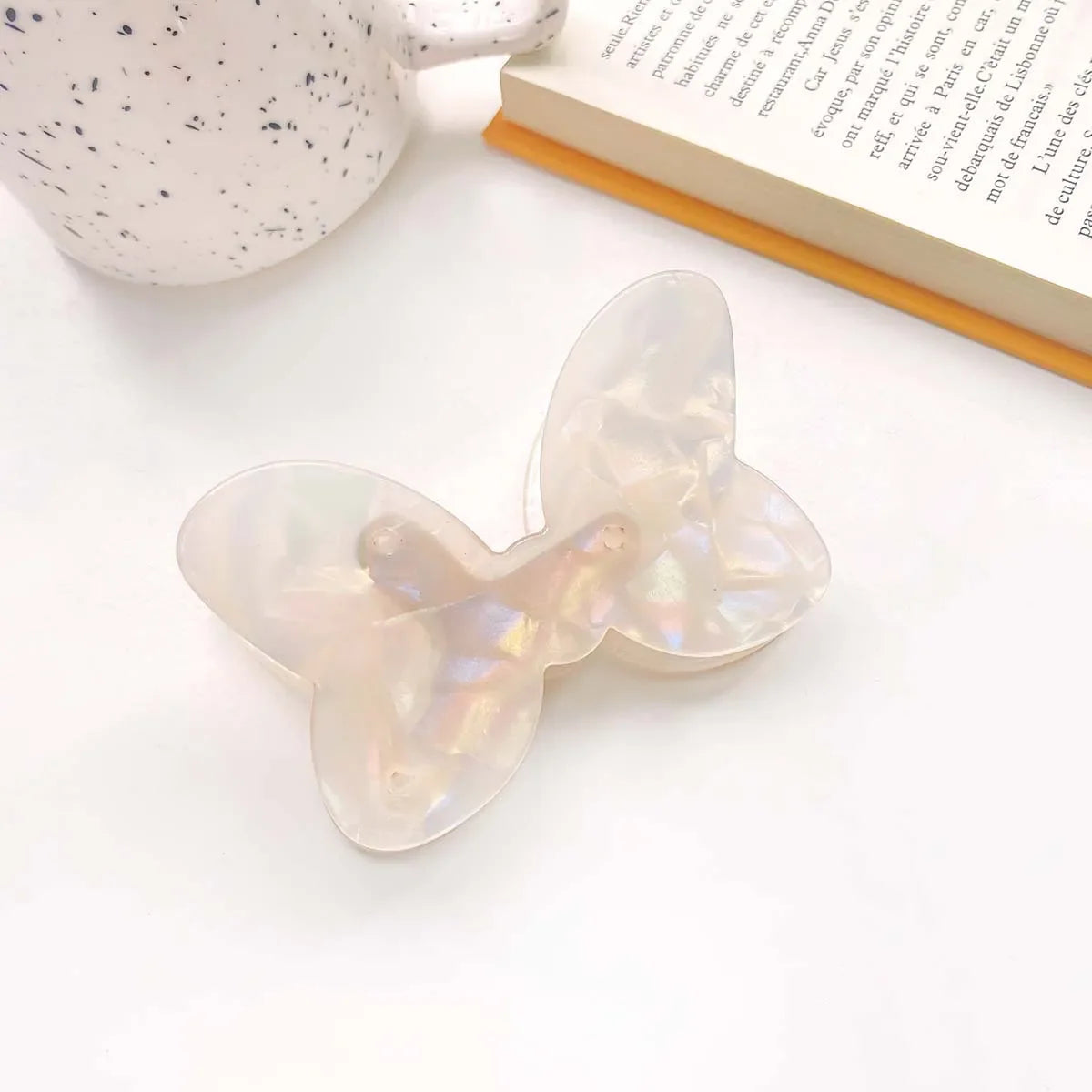 Muweordy Cartoon Bowknot Acrylic Hair Claw for Women Girls Popular Hair Catches Princess Crab Hair Clip Fashion Hair Accessories