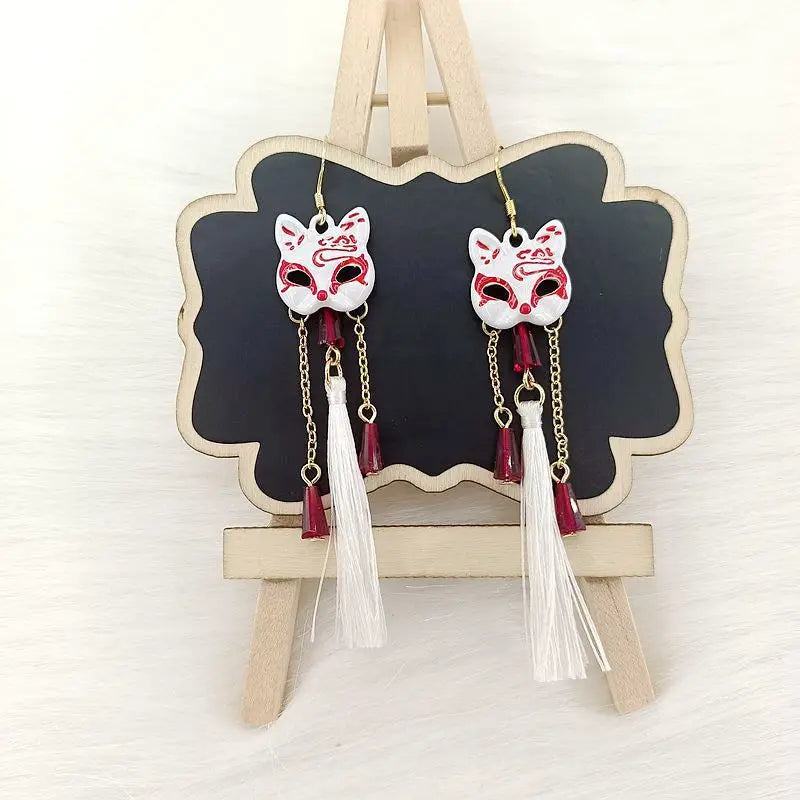 Vintage Fox Mask Earrings for Women Japanese Style Mythological Animals Shaped Jewelry Fan Shaped Pendant Tassel Ear Clip Gifts