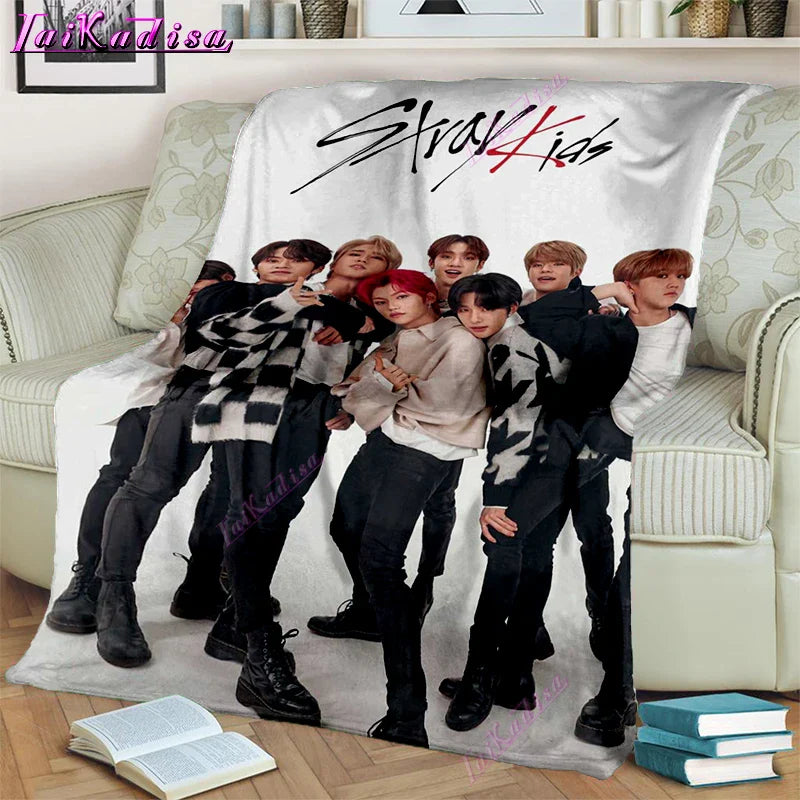 Stray Kids Blanket Soft Sofa Cover Kpop Singer Throw Blanket Fleece Blanket Lightweight Warm Bed Blankets for Bedroom Couch