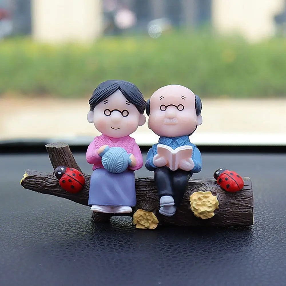 Car Decoration Cartoon Cute Couples Action Figure Figurines Balloon Ornament Auto Interior Dashboard Accessories for Girls Gifts