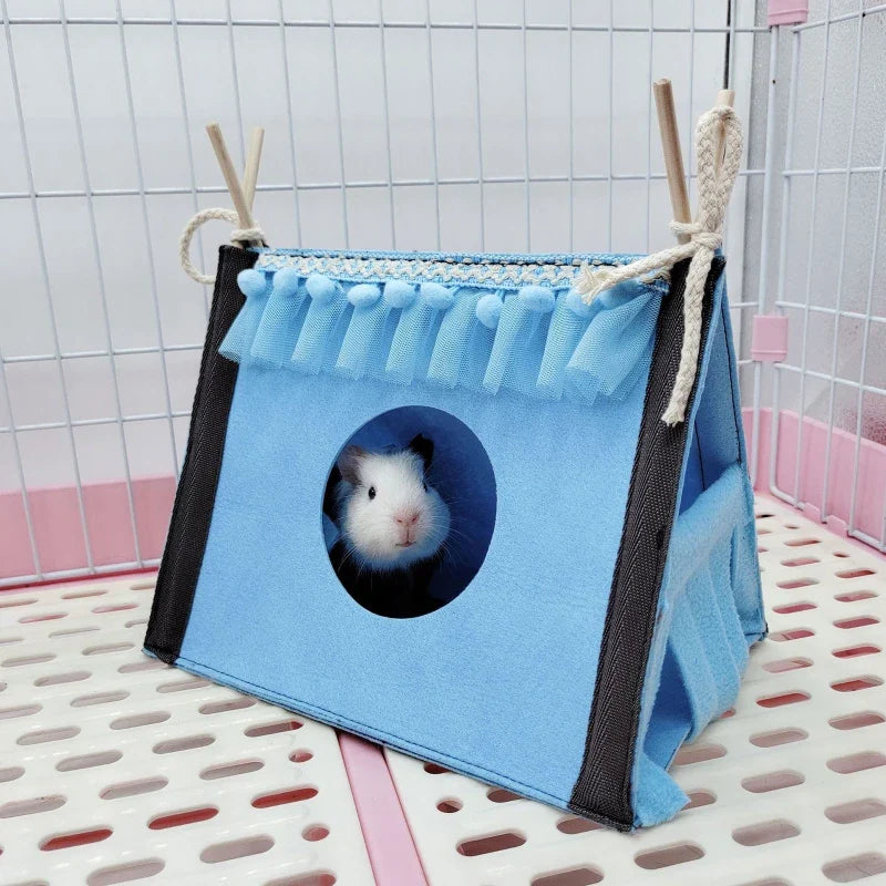 Small Animal Hideout Tent Cage House Warm Bed Felt Nest Habitats for Hamster Rat Guinea Pigs Hideaway Chew Cage Toy with Curtain