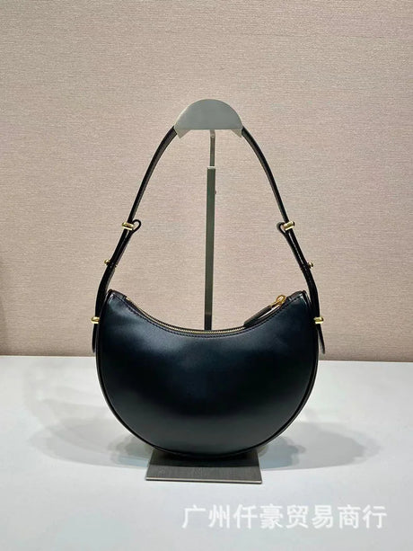 PR 2023 New Women's Underarm Bag Genuine Leather Women's Bag Curved Shoulder Belt Moon Bag Casual Single Shoulder Crossbody Bag